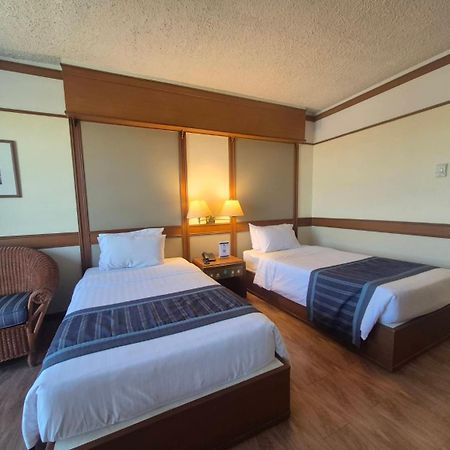 Cholchan Pattaya Beach Resort - Sha Extra Plus Luaran gambar