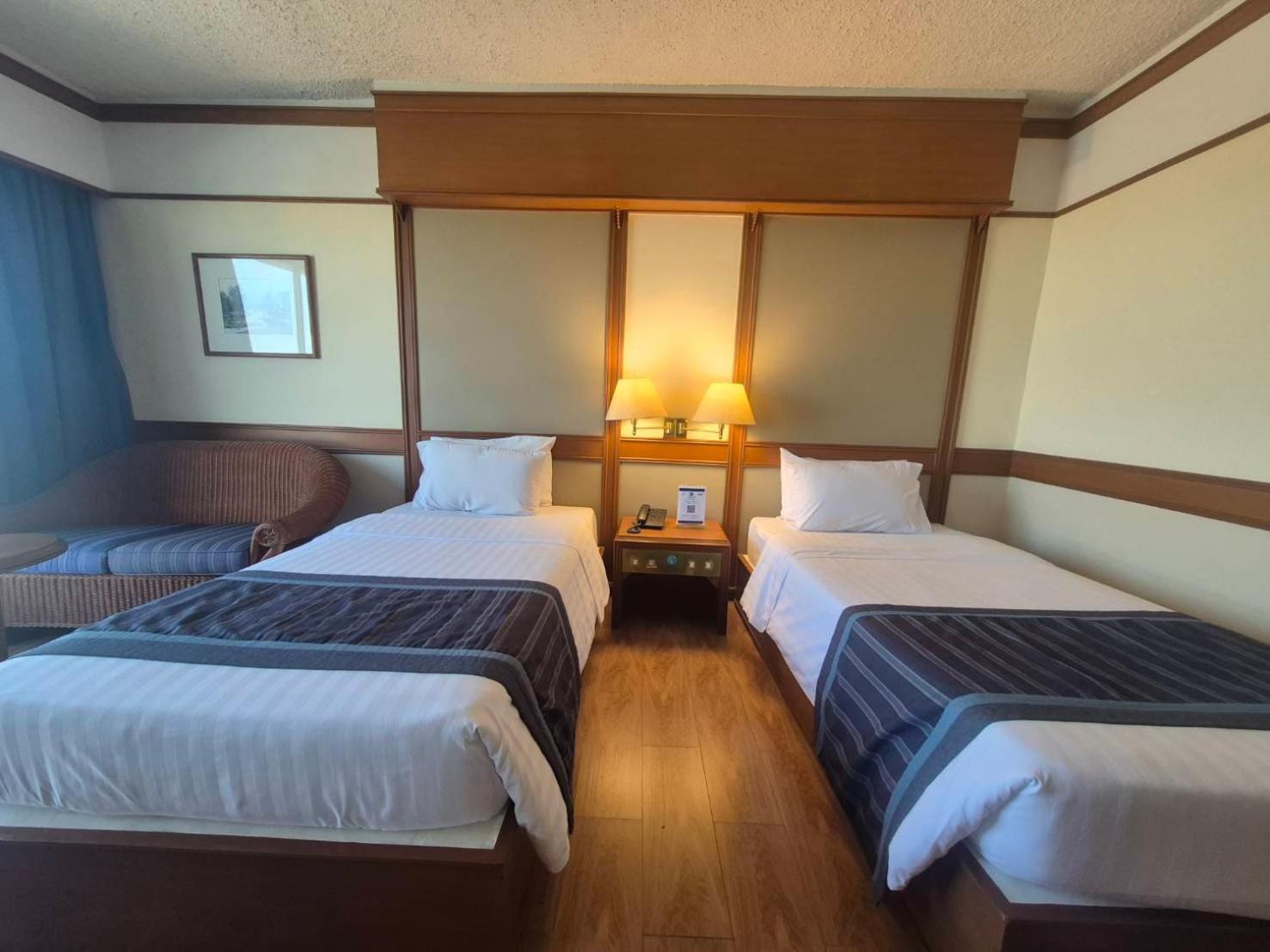 Cholchan Pattaya Beach Resort - Sha Extra Plus Luaran gambar