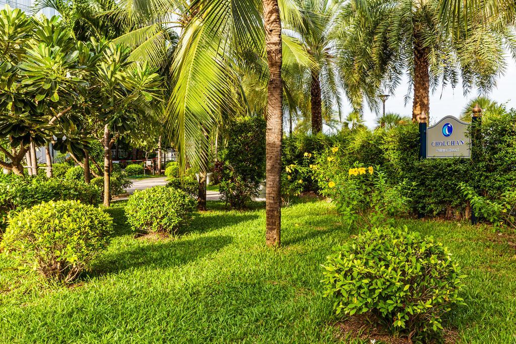 Cholchan Pattaya Beach Resort - Sha Extra Plus Luaran gambar View of the campus