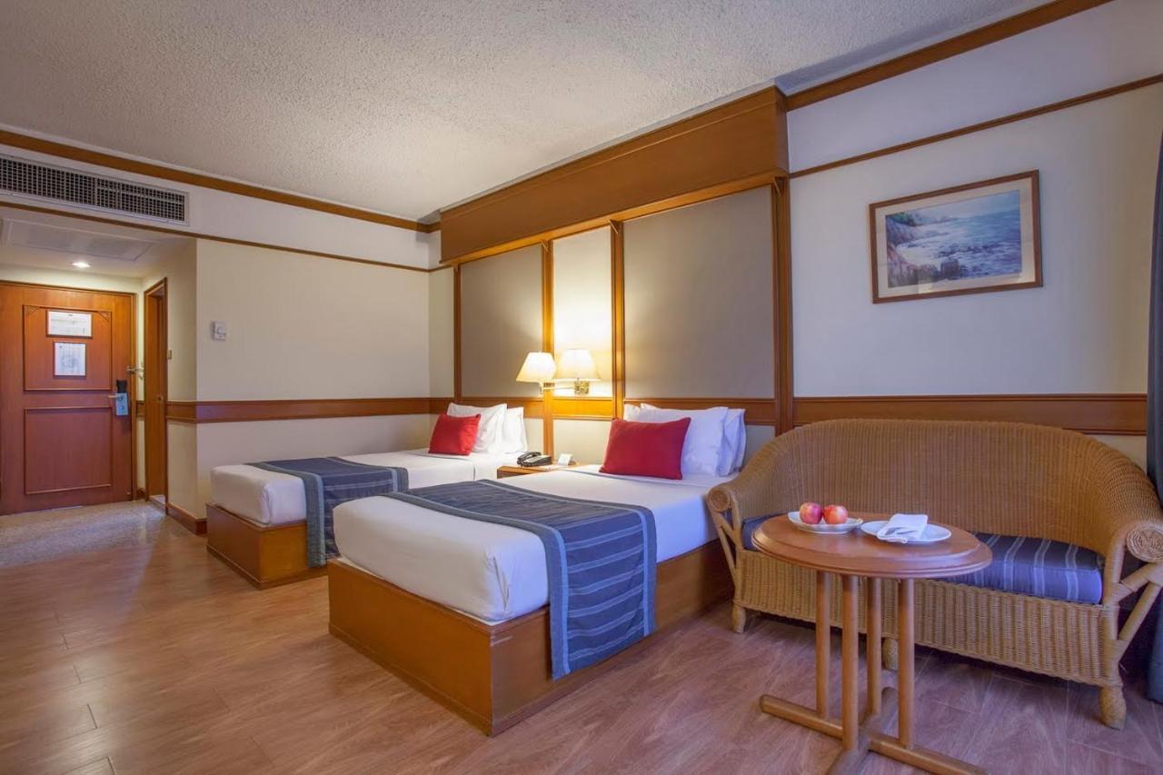 Cholchan Pattaya Beach Resort - Sha Extra Plus Luaran gambar